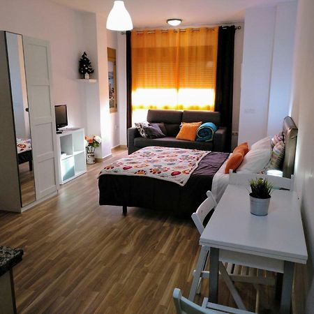 Apartamento Domingo Lozano Málaga Esterno foto