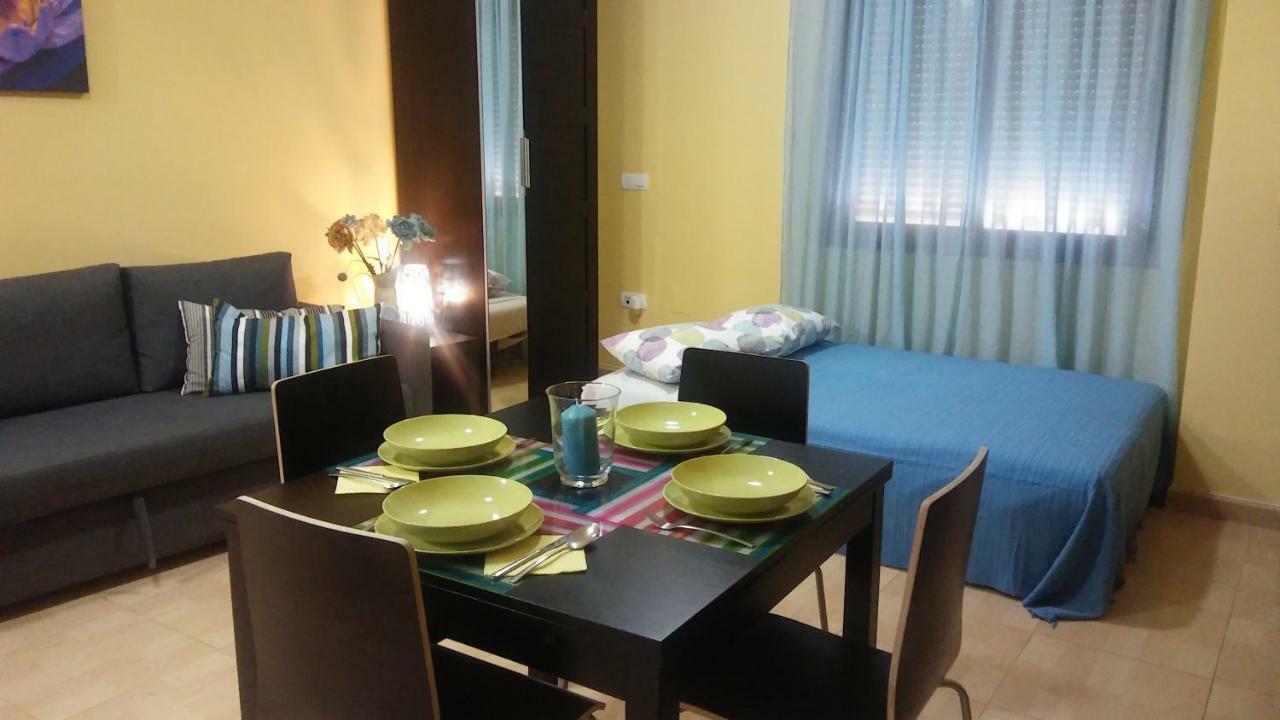 Apartamento Domingo Lozano Málaga Esterno foto