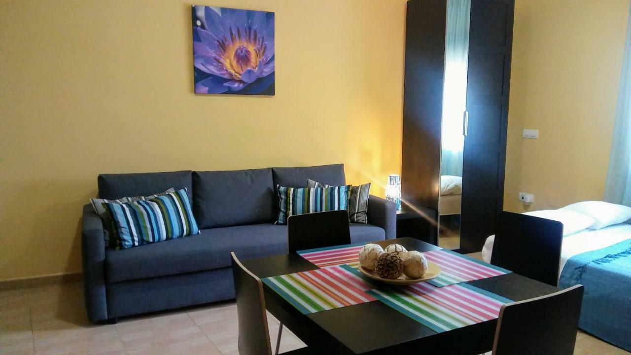 Apartamento Domingo Lozano Málaga Esterno foto