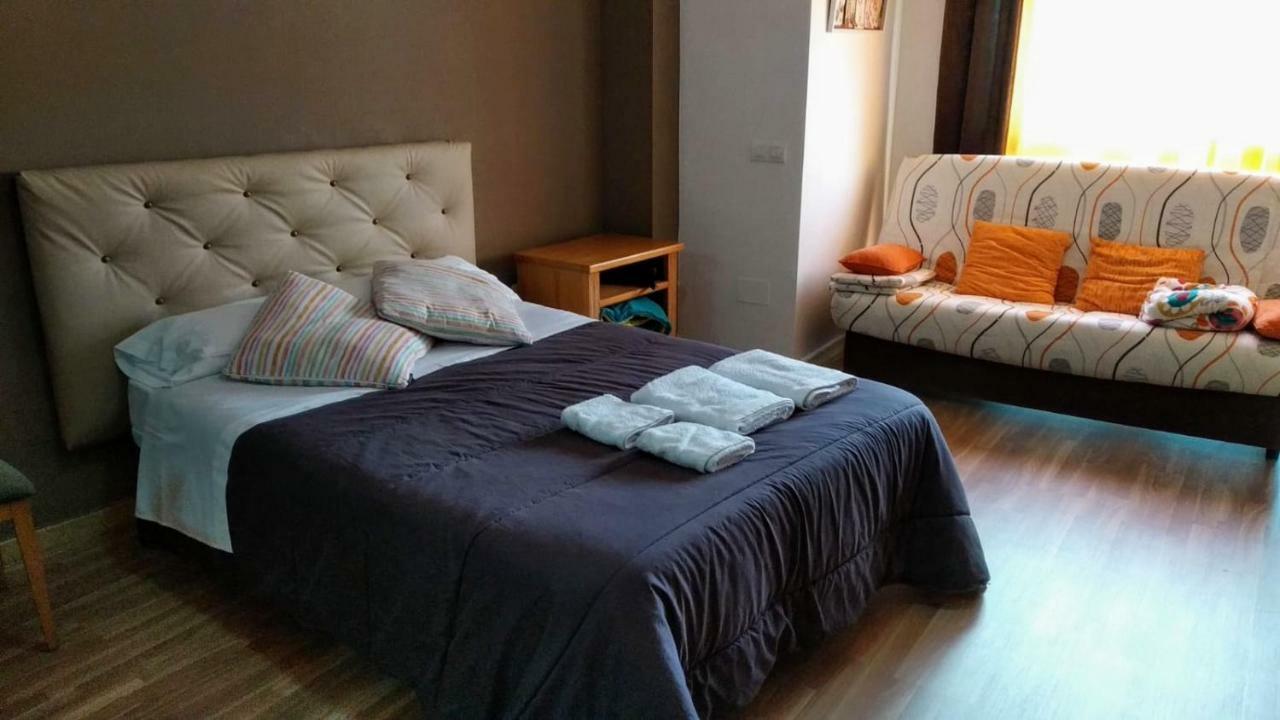 Apartamento Domingo Lozano Málaga Esterno foto